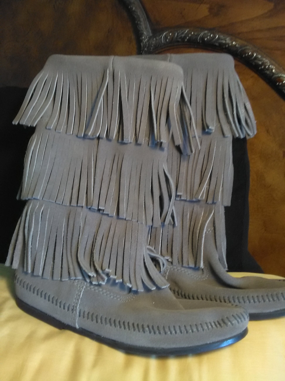 BNWOT MINNETONKA BOHO Fringe LEATHER Suede Knee-High Boots - Gray SZ. 9